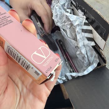 Sephora'dan Hasarlı Ve Kullanılmış Görünen Valentino Lip Ve Cheek Ürünü İçin Değişim Talebi
