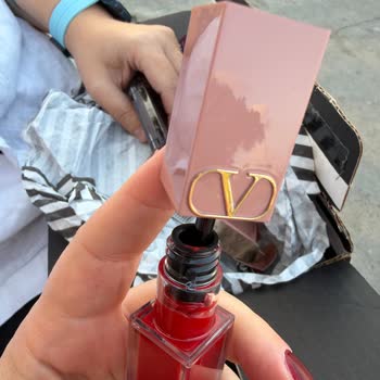 Sephora'dan Hasarlı Ve Kullanılmış Görünen Valentino Lip Ve Cheek Ürünü İçin Değişim Talebi