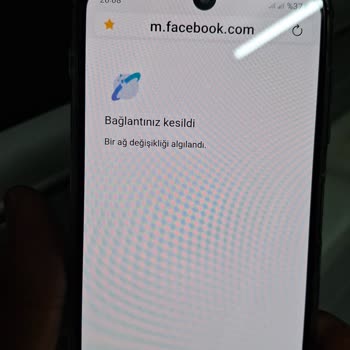 Yenicami Mahallesi'nde On Yıldır Süren Mobil İnternet Ve Şebeke Çekimi Sorunu