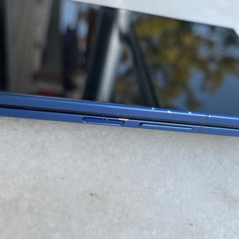 Samsung Z Fold 7 Kasa Boya Dökülmesi Ve Soyulması Üzerine Ayıplı Ürün Şikayeti