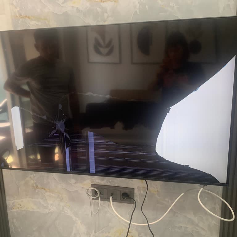 Armut.com’da Kırılan Samsung TV İçin Tazminat Ve Nakliyeci İptali Talebi