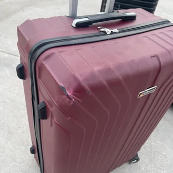 Roma Antalya Uçuşunda Valiz Kılıfları Kayıp Ve Çatlak Valiz Hasarı