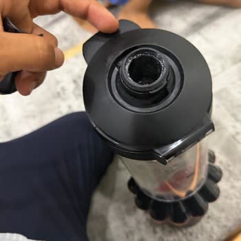 Dyson V16 Başlığı Aniden Kırıldı, Garanti Kapsamında Değişim İstiyorum