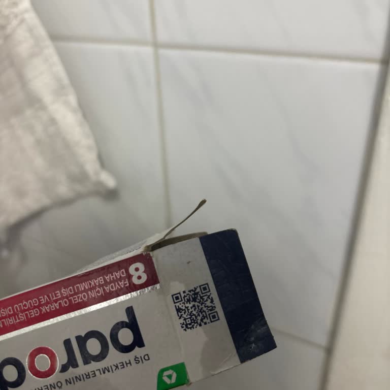Hakmar Mağazasından Satılan Sahte Diş Macunu Sağlık Sorunu Yaratıyor