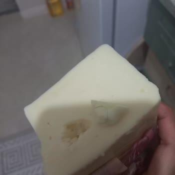 Kırcan Kaşarında Yabancı Madde Ve Marketin Çözüm Sunmaması