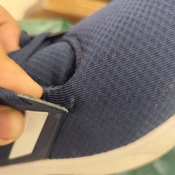 Deichmann Ayakkabısında Bağcık Altı Kumaş Yırtılması Ve Ciddiyetsiz İnceleme
