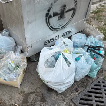 Maltepe Küçükyalı’da Depozitolu Şişe Geri Dönüşüm Makineleri Sürekli Arızalı Ve Yetersiz