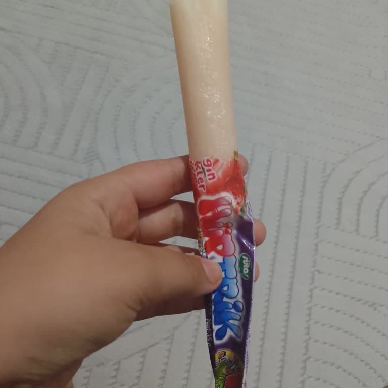Sütaş Bozuk Ve Süresi Geçmiş Ürün Çocuk Sağlığına Tehdit