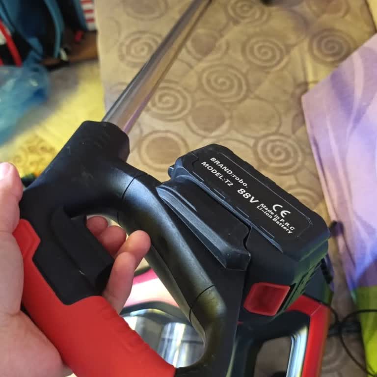 Şarj Sonrası Anında Kapanan Çim Biçme Makinesi Servis İhmaline Maruz Kaldı
