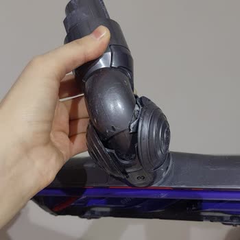 Dyson V10 Başlığının Kırılganlığı Ve Aşırı Yedek Parça Fiyatları