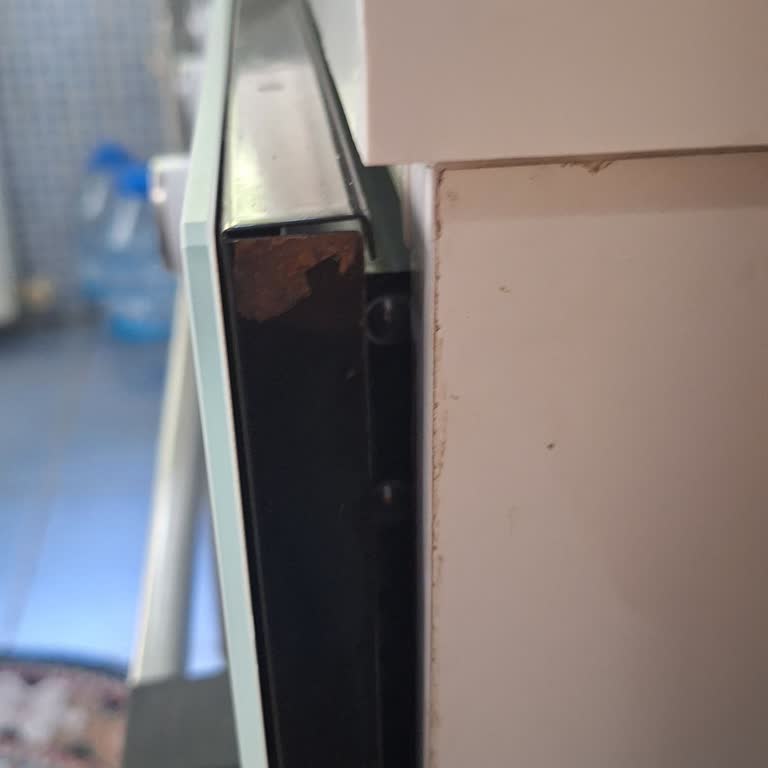 Yeni Kurulan Fırında Boya Çözülmesi Ve Pas, Garanti Kapsamı Reddedildi