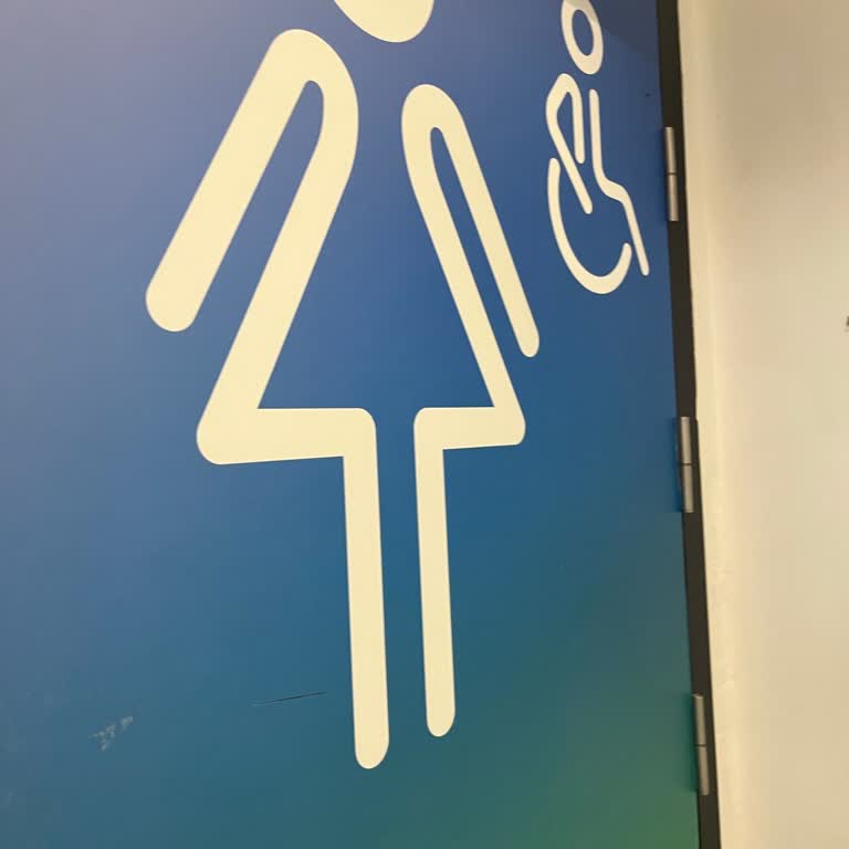 Alpet İstasyonunda Kadın Ve Engelli Tuvaleti Eksikliği