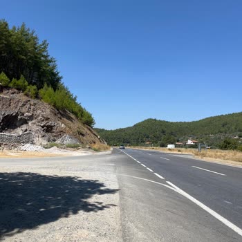Korucuk Kavşağında Durmayan Dolmuş Şoförü Acil Yolcuyu Kaçırdı