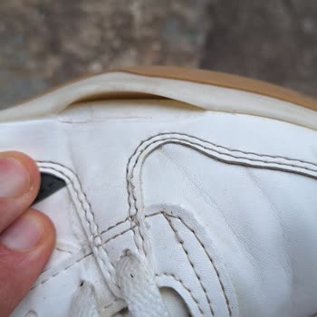 Hediye Çeki Şartı Nedeniyle Zorunlu Çorap Alımı Ve Fabrika Hatası Ayakkabının İadesi Reddedildi