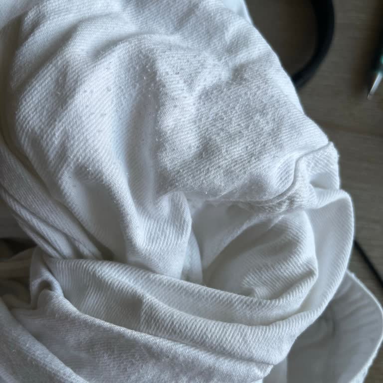 Keten Pantolon Ve Gömlekte Hızlı Bozulma, Mağaza Çözüm Vermedi