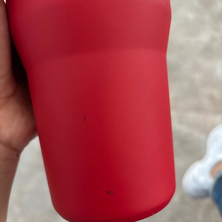 Stanley Kırmızı Termosun Boya Sorunu Ve Ayıplı Ürün Şikayeti