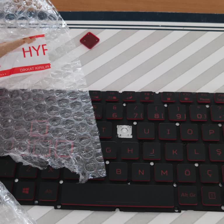 Dataservis Bilgisayar Kırık Klavye Teslimatı Ve İlgisiz Müşteri Hizmetine Karşı Şikayet