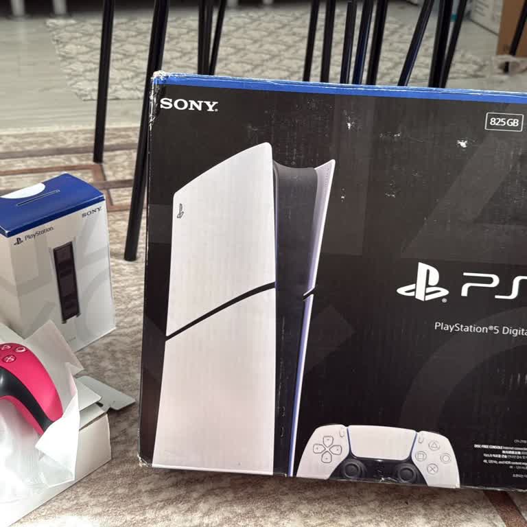 İlanla Uyuşmayan Hasarlı Ve Kullanılmış PS5 Slim Seti