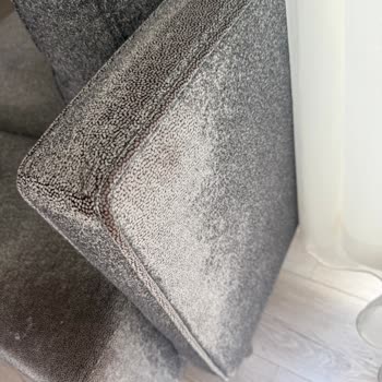 Petra Koltuk Takımında Hızlı Kumaş Bozulması Ve Enza Home’dan Yanıtsızlık