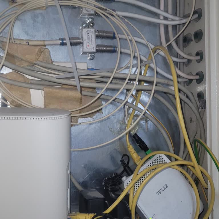 Tekrarlayan İnternet Kesintileri Ve Müşteri Hizmetlerine Ulaşılamaması