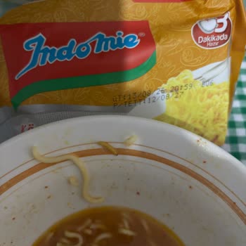 İndomie Noodle Ürününde Kurt Çıktığı Ve Yanıtsız Müşteri Şikayeti
