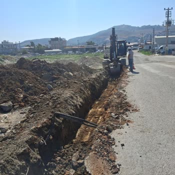 Enerjisa Kazı Çalışması Sırasında Elektrik Hattım Patladı, 6 Saat Yanıt Gelmedi