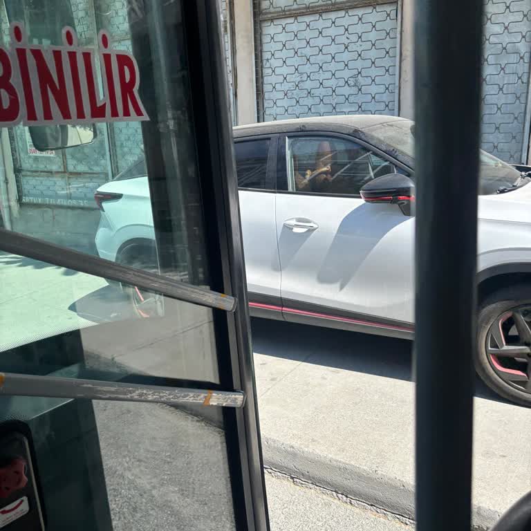 Şoförün Bağırması Ve Yolcu Güvenliğinin İhmal Edilmesi