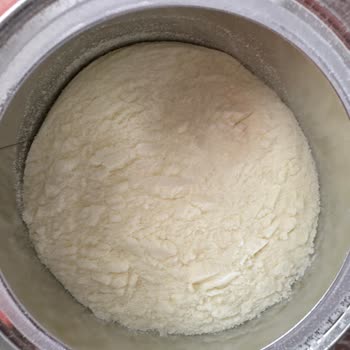 Hipp Organik Combiotic 1'de Kusma Ve Karın Ağrısı Şikayetim