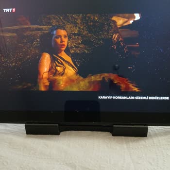 TRT 1'de Çıplak Deniz Kızı Sahnesi Aileyi Rahatsız Etti