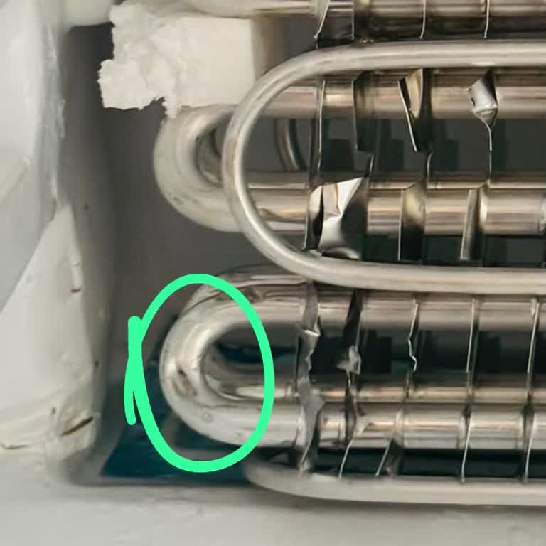 Altus Buzdolabının Kapak Arızası Ve Değişim Sürecindeki İletişim Sorunu