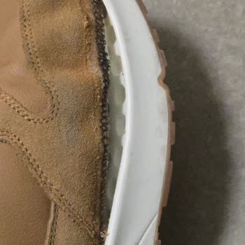 Skechers Erkek Ayakkabısının Tabanı Kısa Sürede Ayrıldı Ve Ücret İadesi Talep Ediliyor