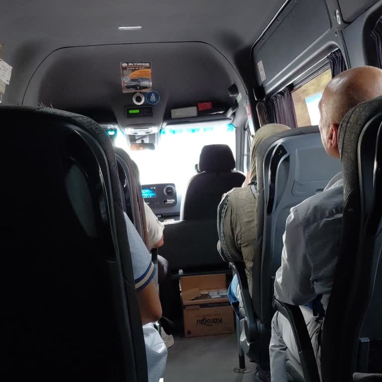 Araç Değişikliği Sonrası Ön Koltuklarım Kullanılamadı Ve En Arkada Oturmak Zorunda Kaldım