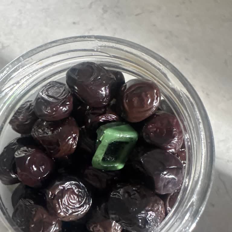 Migros Zeytin Kavanozunda Plastik Parça Ve Müşteri Hizmetlerinden Cevapsızlık