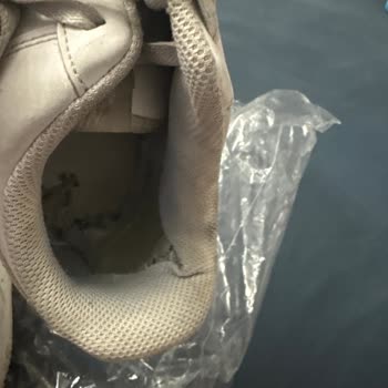 Nike Air Force 1 Ayakkabısının 3 Ayda Yırtılması Ve İade Talebi