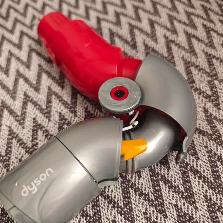 Dyson Aparatının Kendi Kendine Kırılması Ve Garanti Reddi