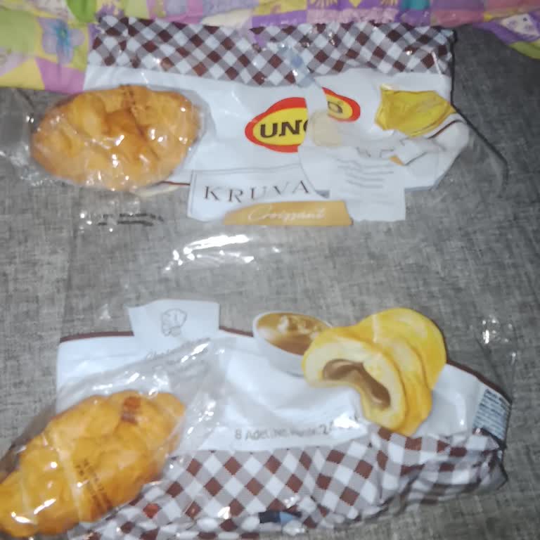 Uno Kruvasan Hamurunun Son Derece Kuru, Sert Ve Ağızda Hoş Bir Tat Bırakmayan Bir Yapıda Olması