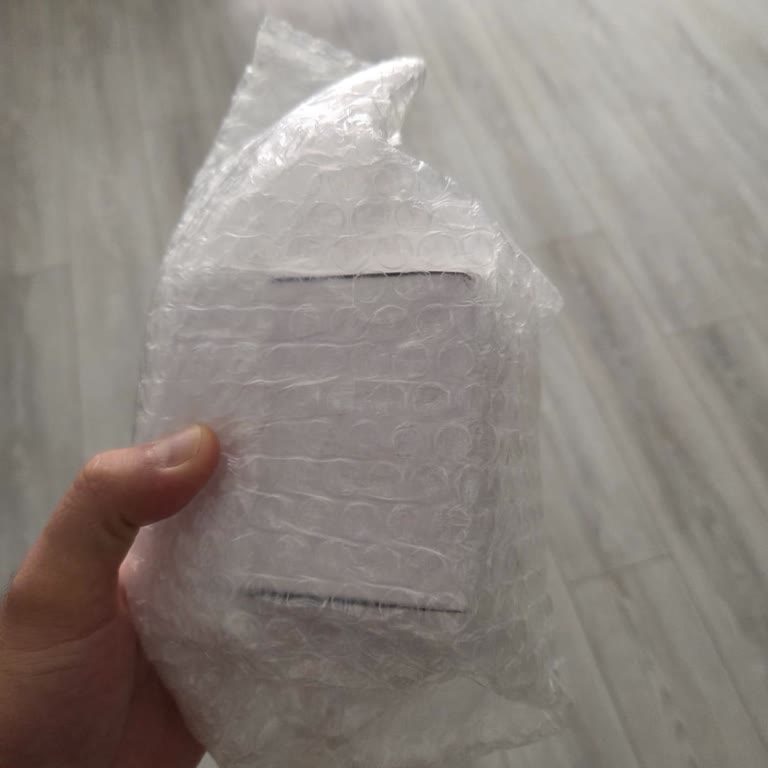 Hediye Paketi Ve Notu Olmadan Gelen Michael Kors Saati