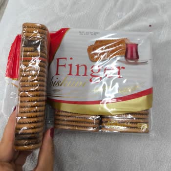 İzmir BİM Şubesinden Alınan Finger Bisküvi Çürümüş Görünüm Ve Gıda Güvenliği Endişesi