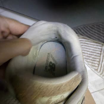 Online Alınan New Balance 9060'da İç Astar Yırtılması Ve İade Reddi