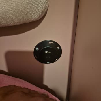 Çilek Mobilya'da Eksik Kulpu Ve Yanlış Montajlı Genç Odası İçin Hızlı Çözüm Talebi
