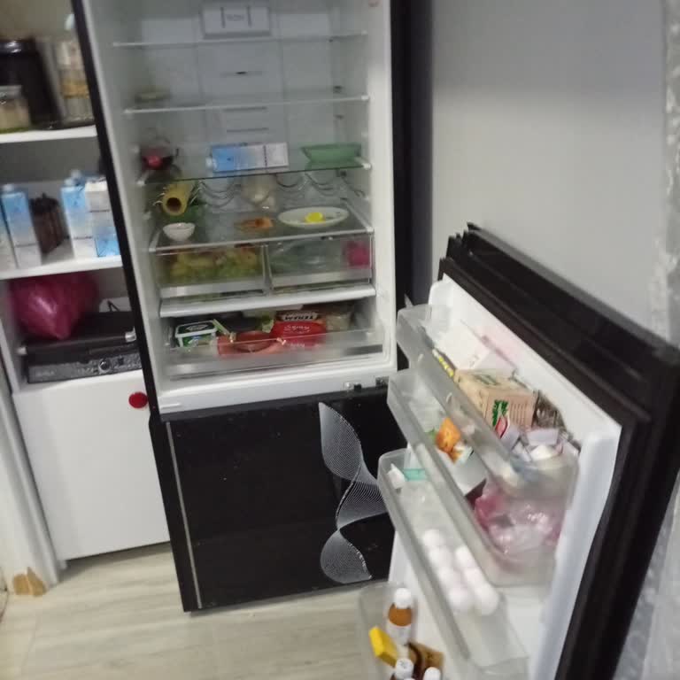 Buzdolabı Kapısının Aniden Düşmesi Aileyi Tehlikeye Atıyor