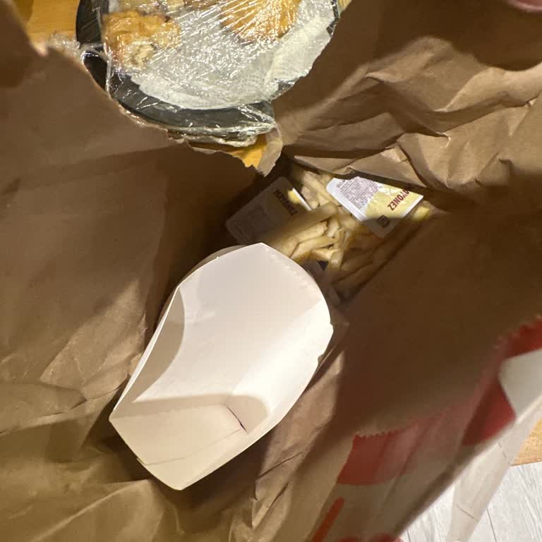 Eksik Hamburger Teslimatı Ve Cevapsız Müşteri Hizmetleri