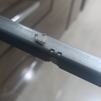 Çekmece Rayı Tırnakları İçin Yedek Parça Talebi
