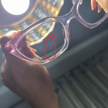 Garanti Kapsamında Çerçeve Tamirinde Cam Çiziklenmesi Ve Mağazanın Sorumluluk Reddi