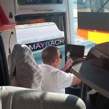 Astım Hastası Anneme Sigara Dumanı Ve Kaba Davranış