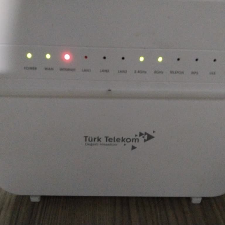 İnşaat Sırasında Kablo Kopması Sonrası 15 Günlük Internetsiz Kalma Ve Müşteri Hizmetleri Erteleme Mağduru