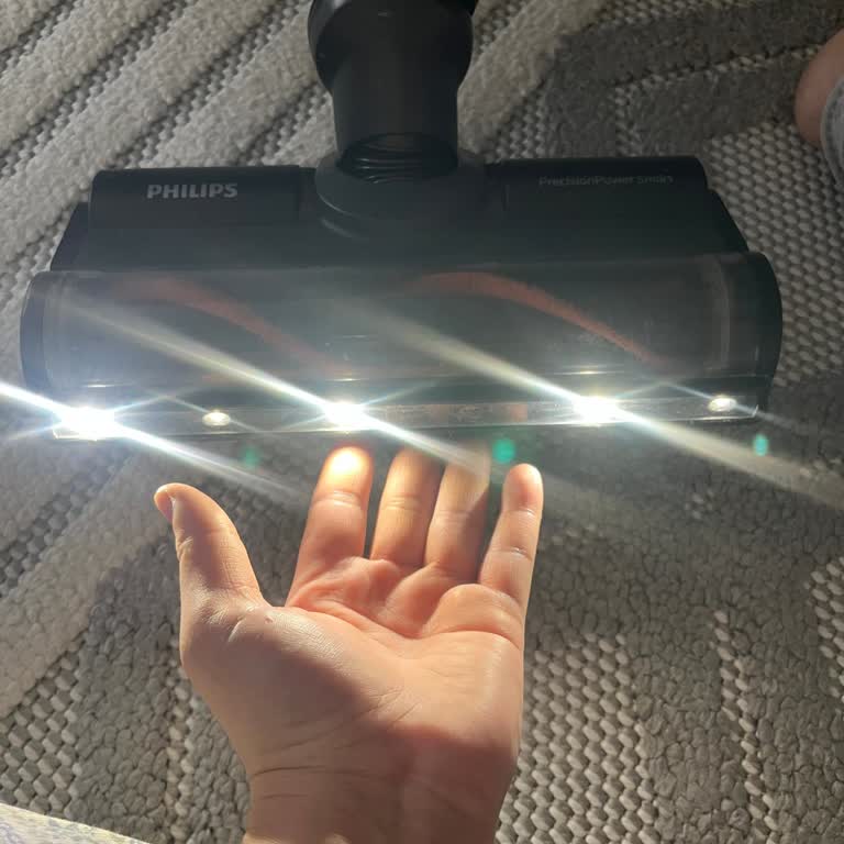 Philips 7000 Süpürge Başlığı LED Işıkları Sürekli Arızalı Ve Ücretsiz Değişim Bekliyor