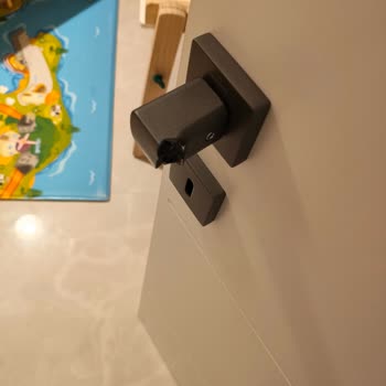 Çebi Design Kapı Kolu Aniden Kırıldı