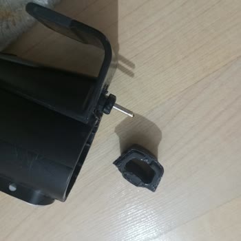 Bosch Unlimited 7 Süpürge: Kısa Pil, Zayıf Emme Ve Parça Kopması