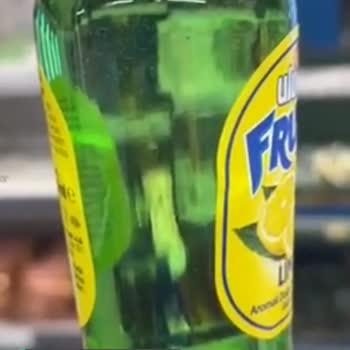 Uludağ Meyveli Soda İçinde Bir Şeyler Var